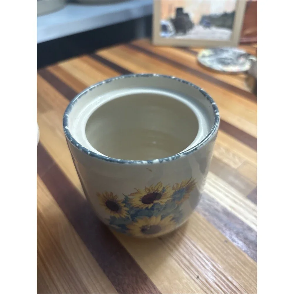 Home and Garden Ltd 2002 Sunflower Lidded Ceramic Jar